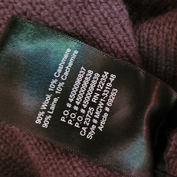 Aritzia Beekman Sweater - Picture 6 of 8